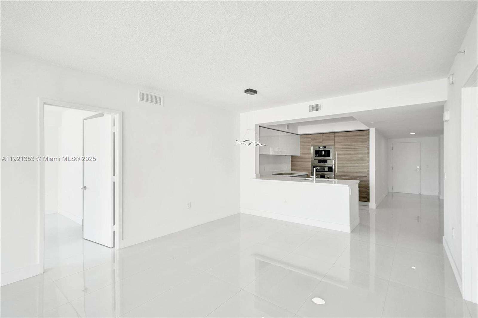 PARQUE TOWERS - 330 Sunny Isles Blvd, Sunny Isles Beach, FL 33160 | Picture 15