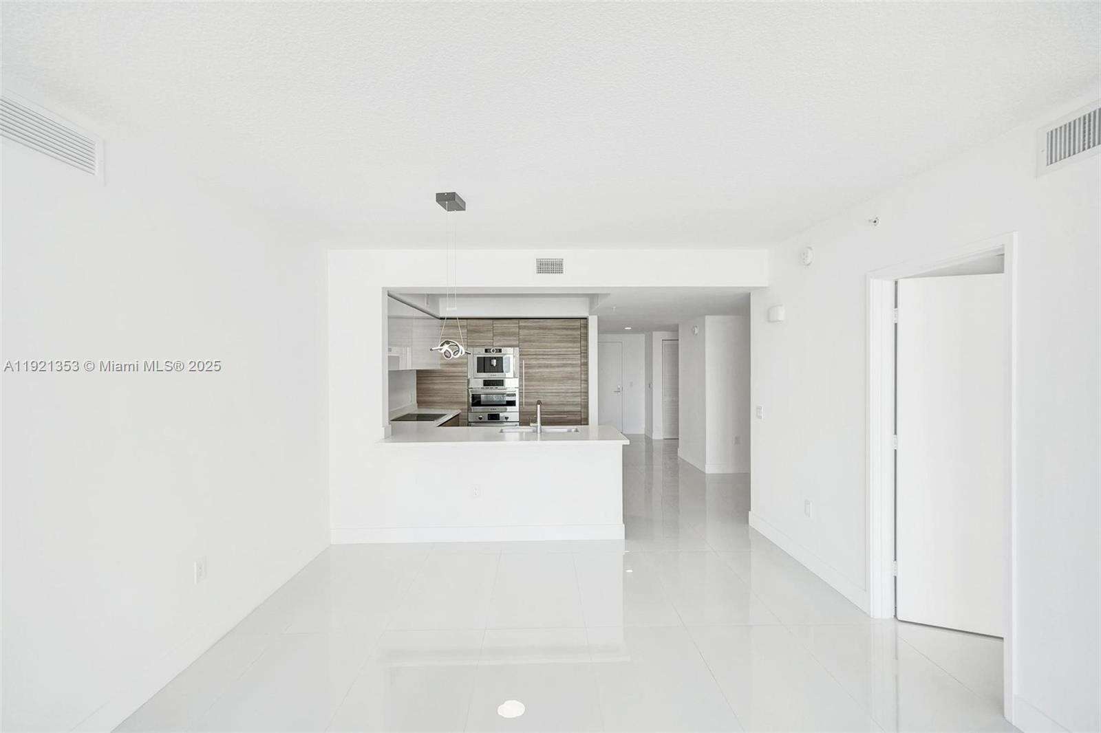 PARQUE TOWERS - 330 Sunny Isles Blvd, Sunny Isles Beach, FL 33160 | Picture 17