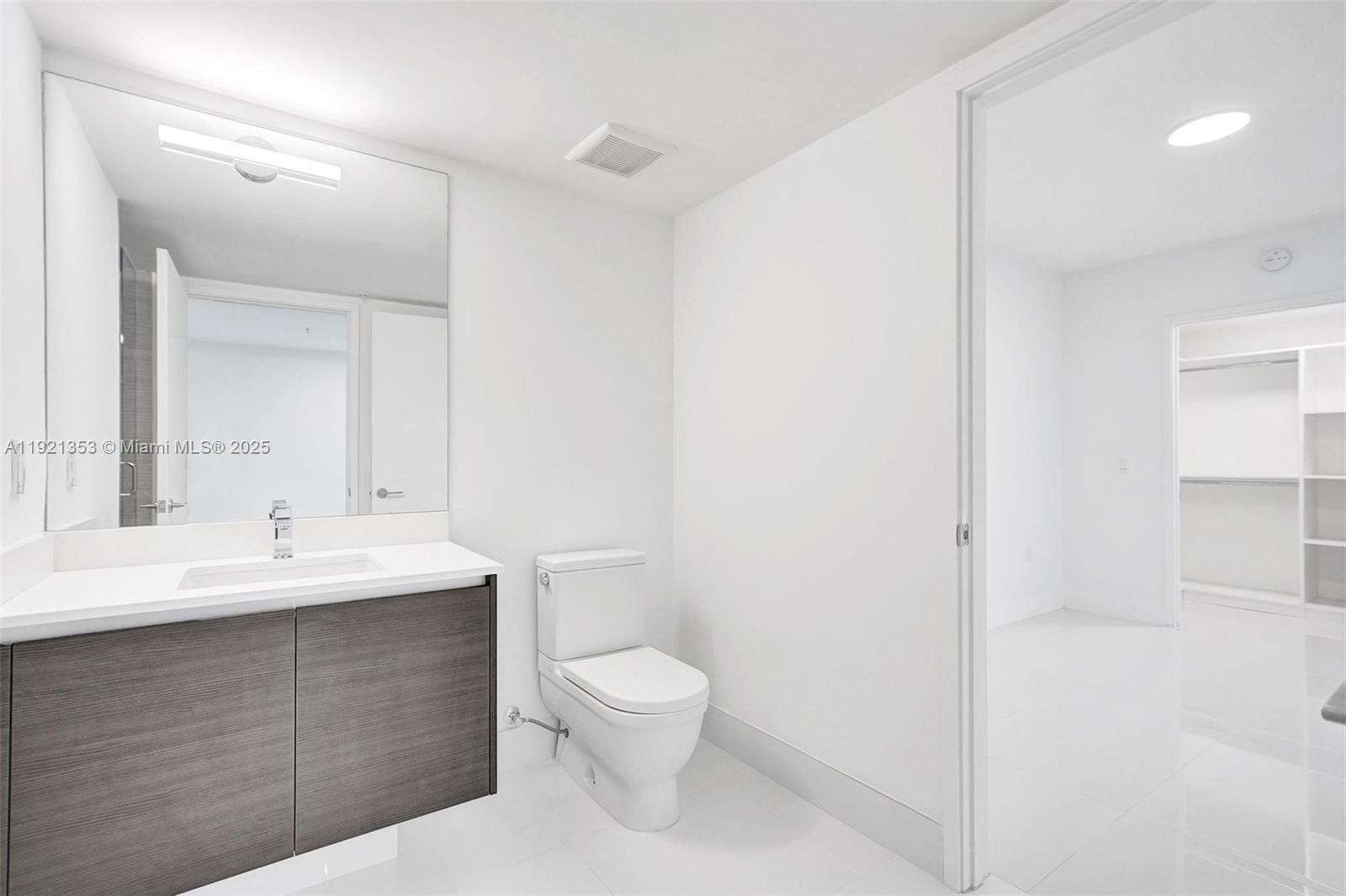 PARQUE TOWERS - 330 Sunny Isles Blvd, Sunny Isles Beach, FL 33160 | Picture 28