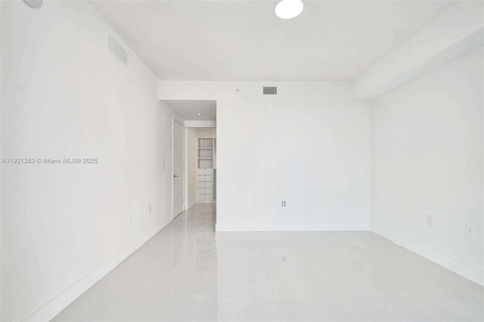 PARQUE TOWERS - 330 Sunny Isles Blvd, Sunny Isles Beach, FL 33160 | Picture 34
