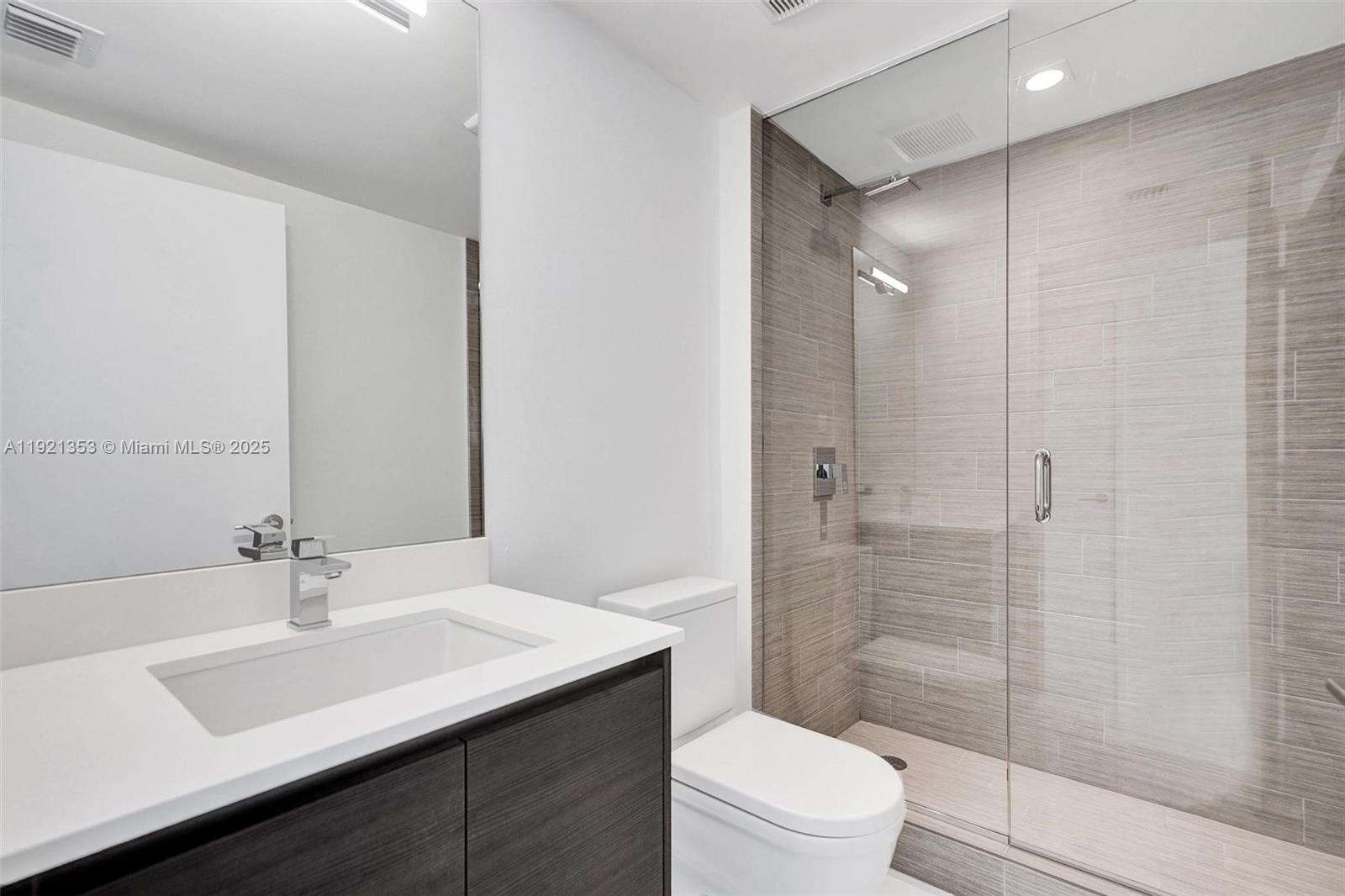 PARQUE TOWERS - 330 Sunny Isles Blvd, Sunny Isles Beach, FL 33160 | Picture 37