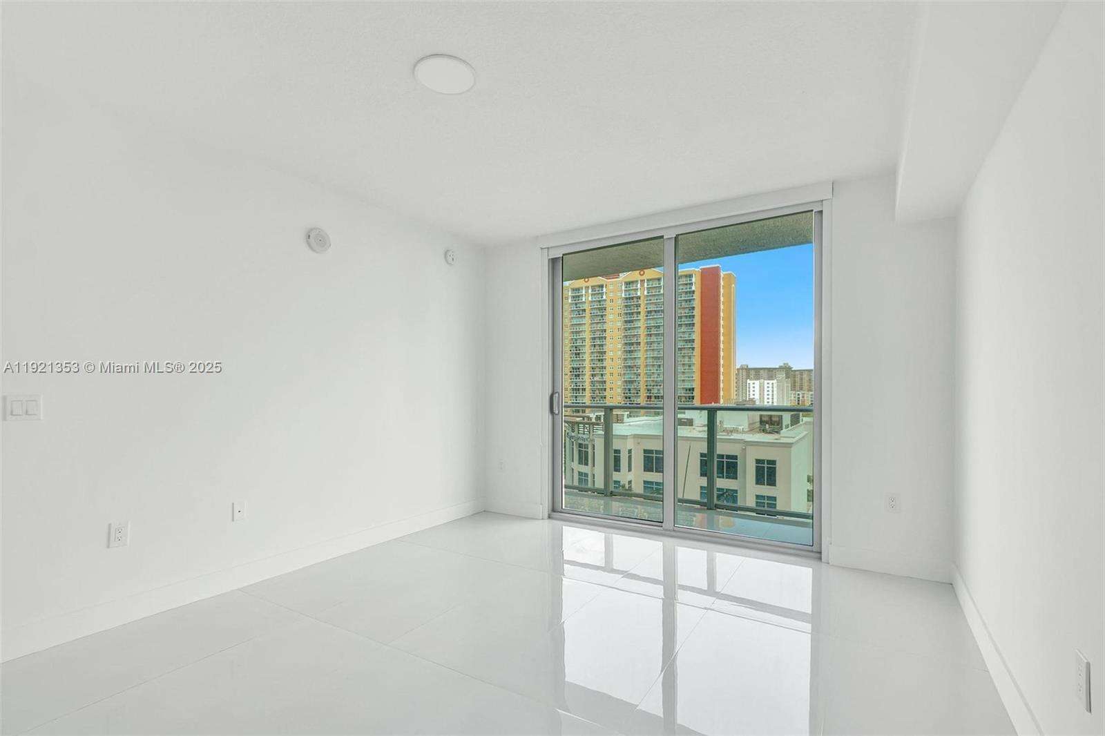 PARQUE TOWERS - 330 Sunny Isles Blvd, Sunny Isles Beach, FL 33160 | Picture 42