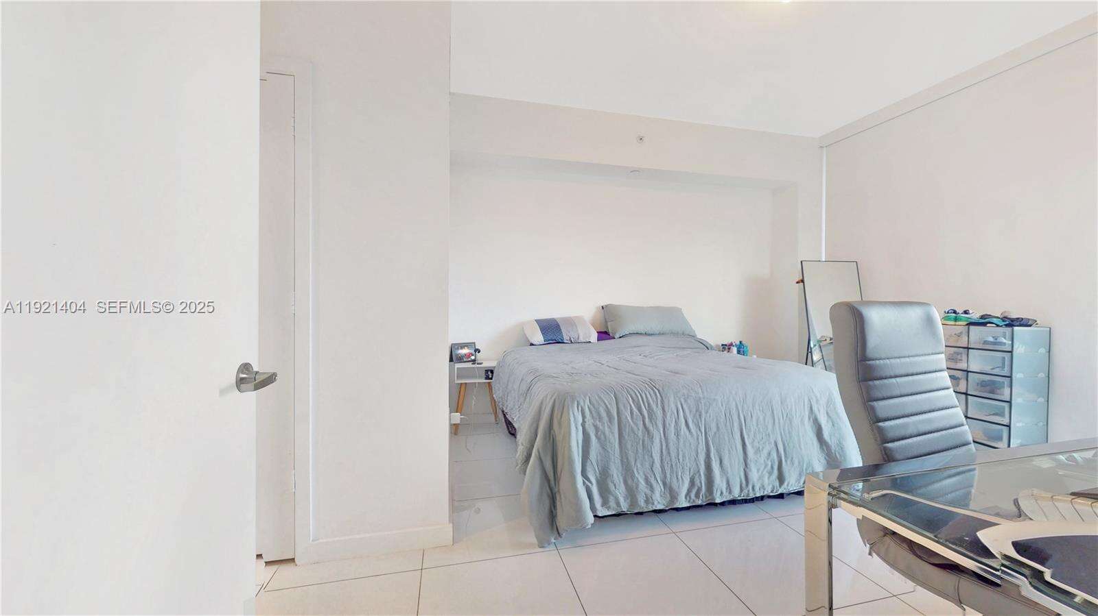 Paramount Miami Worldcenter at 851 1 Ave, Miami, FL 33132 - For Sale photo 12