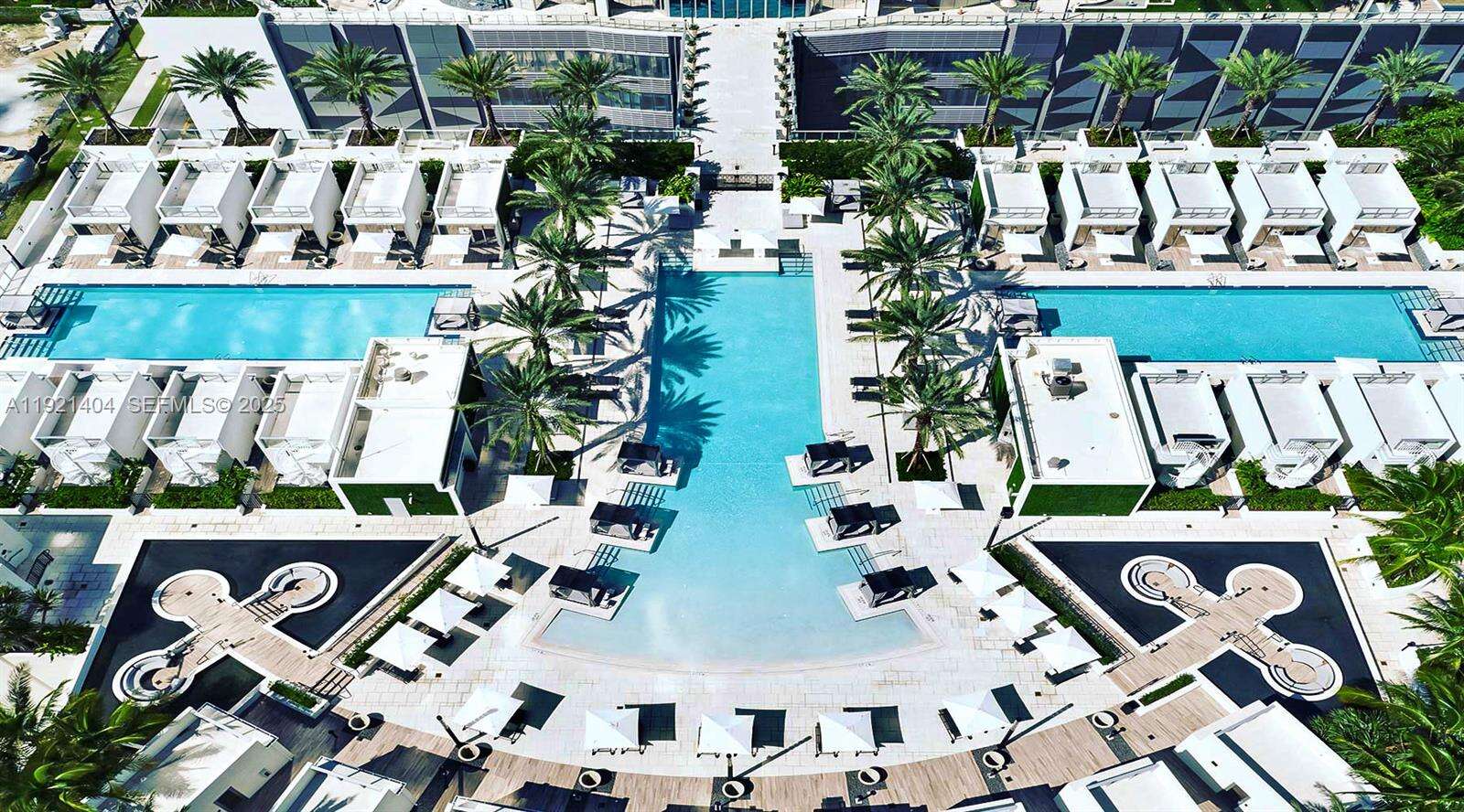Paramount Miami Worldcenter at 851 1 Ave, Miami, FL 33132 - For Sale photo 37