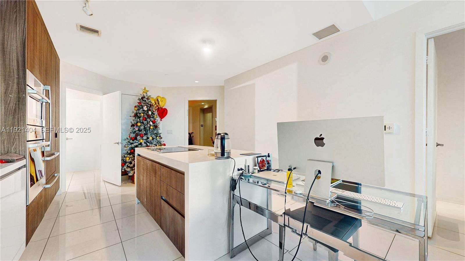 Paramount Miami Worldcenter at 851 1 Ave, Miami, FL 33132 - For Sale photo 6