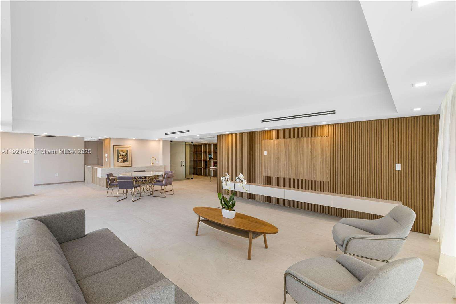 BAL HARBOUR 101 - 10155 Collins Ave, Bal Harbour, FL 33154 | Picture 13