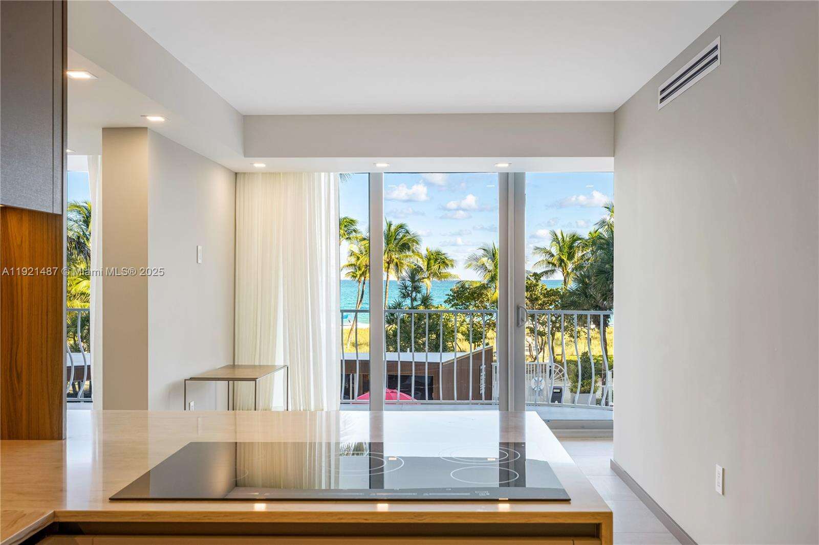 BAL HARBOUR 101 - 10155 Collins Ave, Bal Harbour, FL 33154 | Picture 32