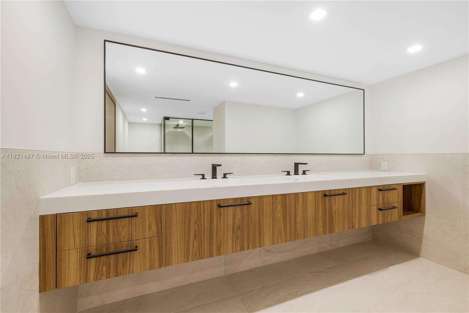 BAL HARBOUR 101 - 10155 Collins Ave, Bal Harbour, FL 33154 | Picture 34