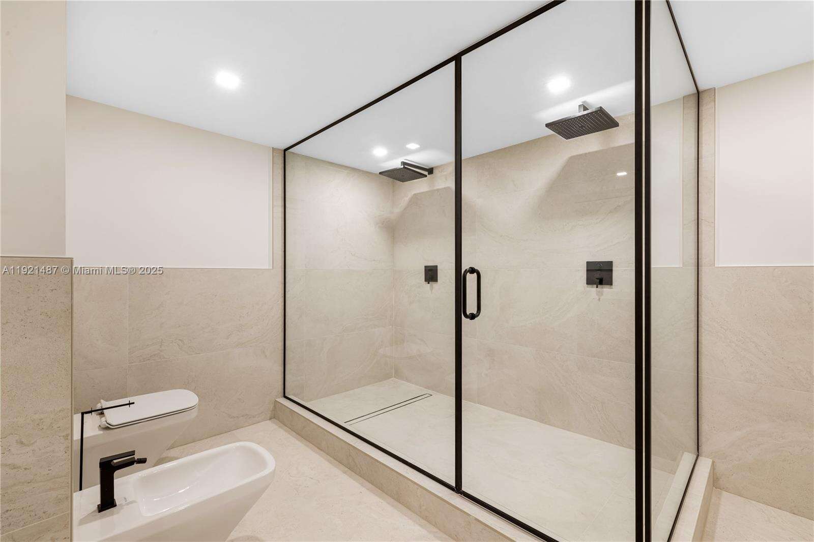 BAL HARBOUR 101 - 10155 Collins Ave, Bal Harbour, FL 33154 | Picture 35
