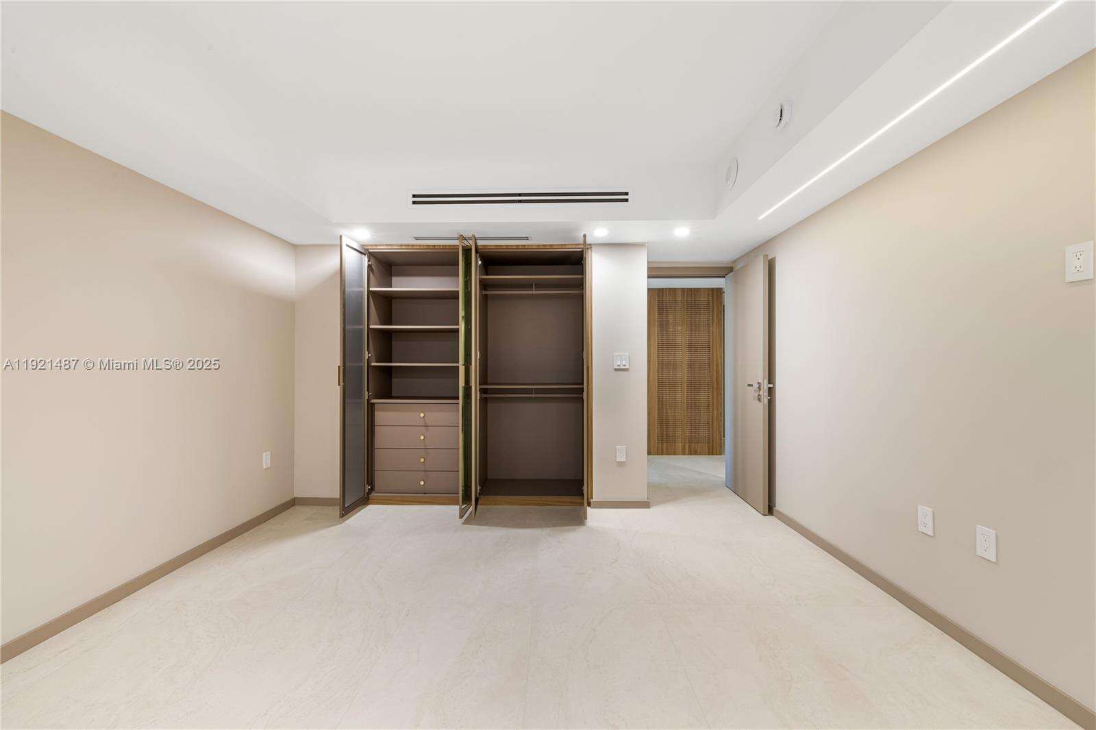 BAL HARBOUR 101 - 10155 Collins Ave, Bal Harbour, FL 33154 | Picture 45