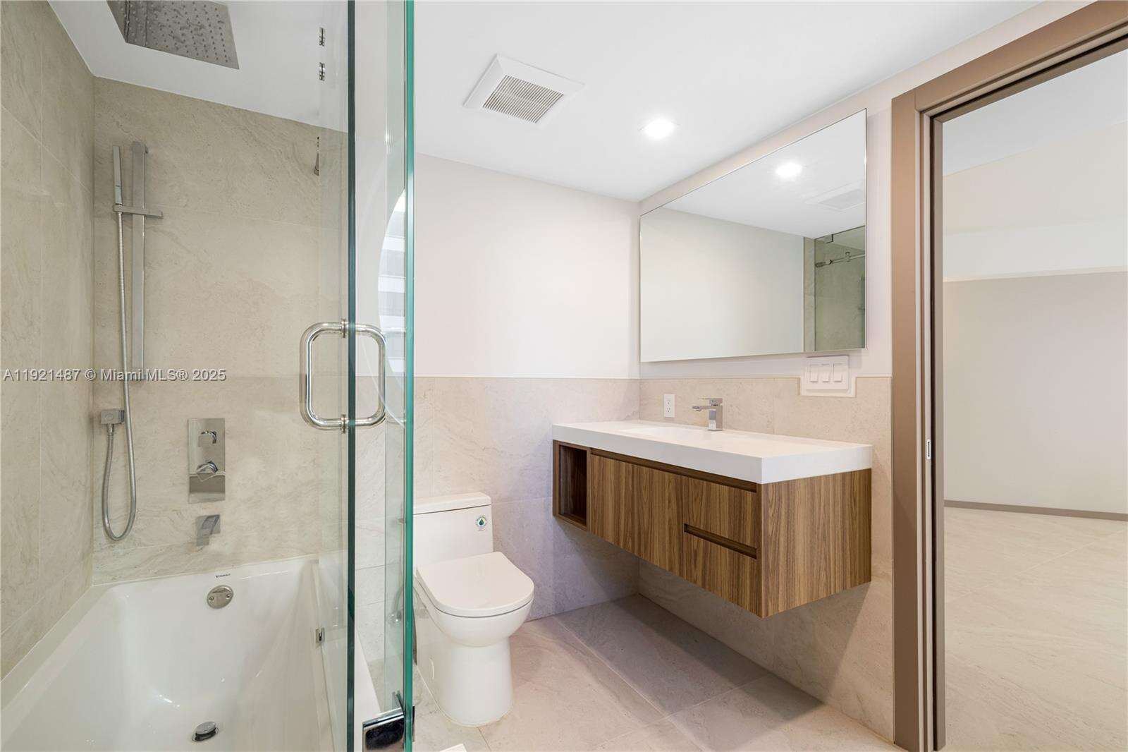 BAL HARBOUR 101 - 10155 Collins Ave, Bal Harbour, FL 33154 | Picture 49
