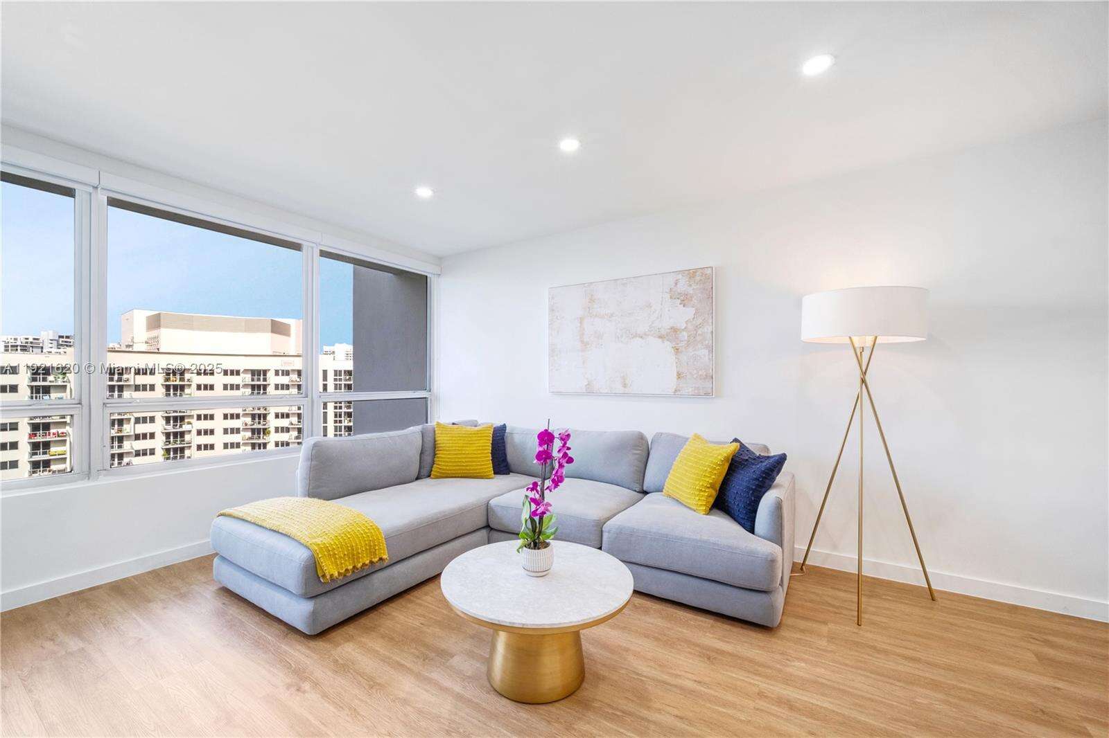 Flamingo South Beach at 1500 Bay Rd, Miami Beach, FL 33139 - For Sale photo 16