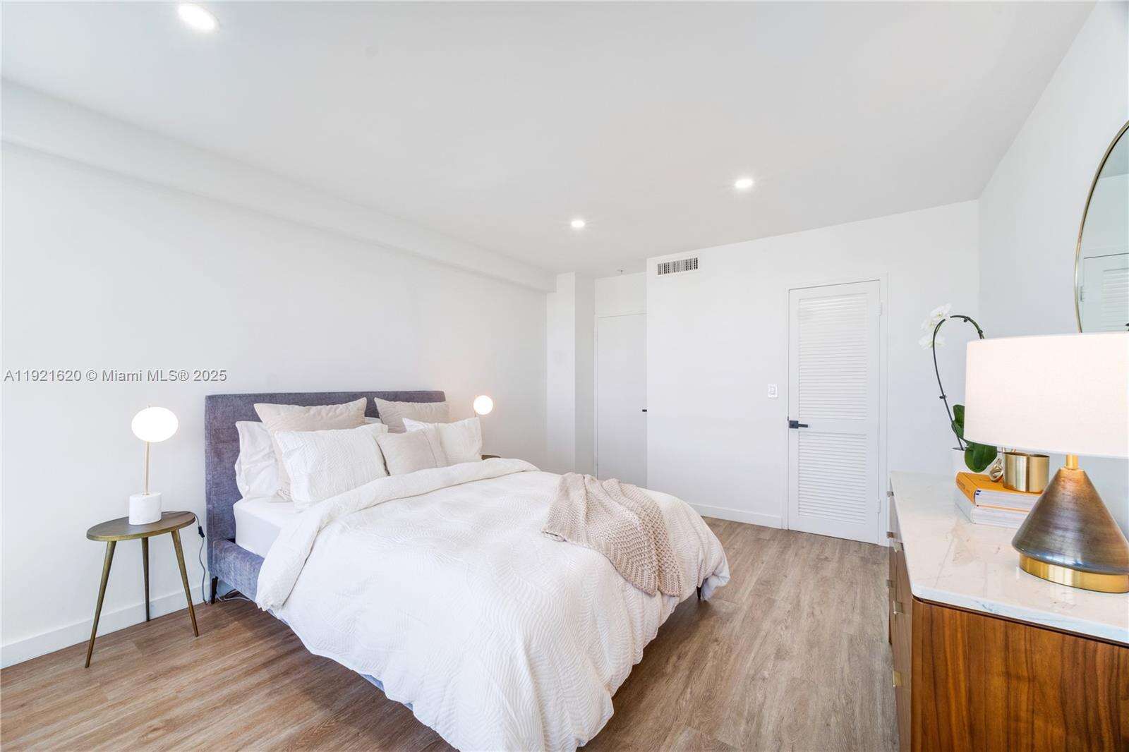 Flamingo South Beach at 1500 Bay Rd, Miami Beach, FL 33139 - For Sale photo 23