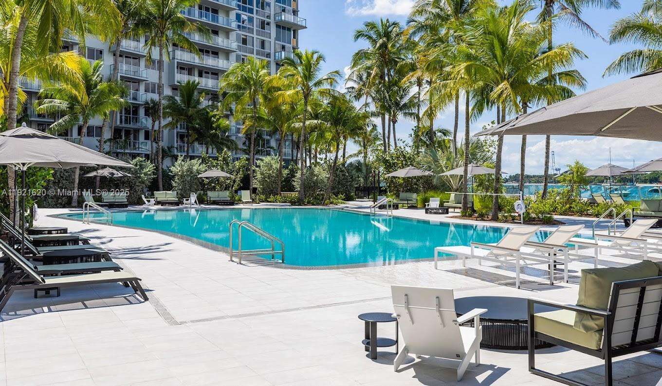 Flamingo South Beach at 1500 Bay Rd, Miami Beach, FL 33139 - For Sale photo 33