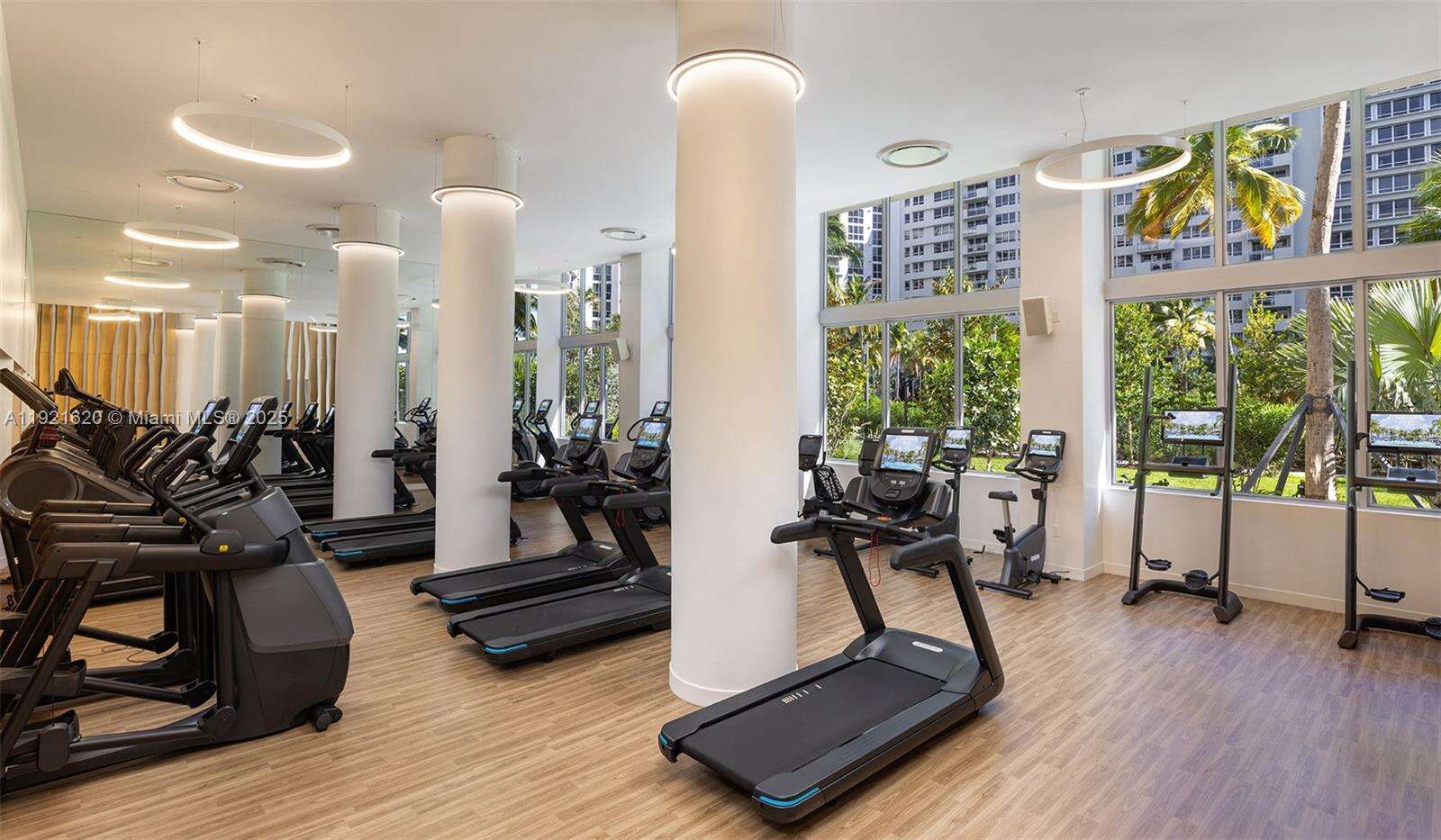 Flamingo South Beach at 1500 Bay Rd, Miami Beach, FL 33139 - For Sale photo 39