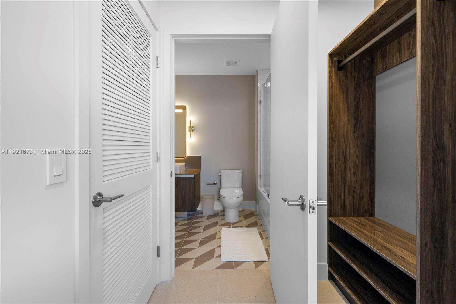 Natiivo | Gale Miami at 159 6 St, Miami, FL 33132 - For Sale photo 7