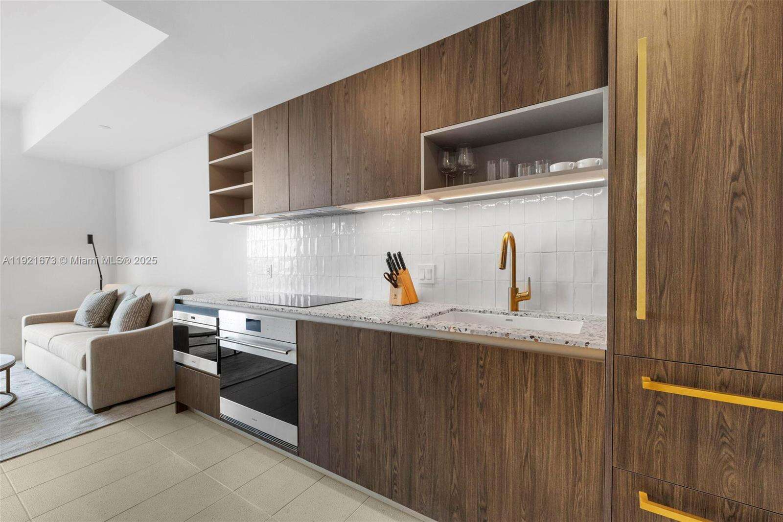 Natiivo | Gale Miami at 159 6 St, Miami, FL 33132 - For Sale photo 9