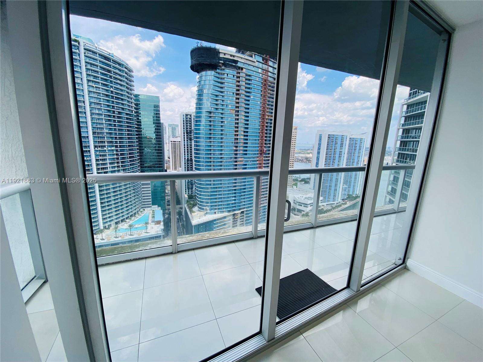 Icon Brickell 1 at 475 Brickell Ave, Miami, FL 33131 - For Sale photo 19