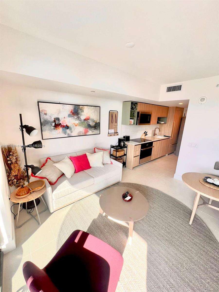 Natiivo | Gale Miami at 159 6 St, Miami, FL 33132 - For Sale photo 3
