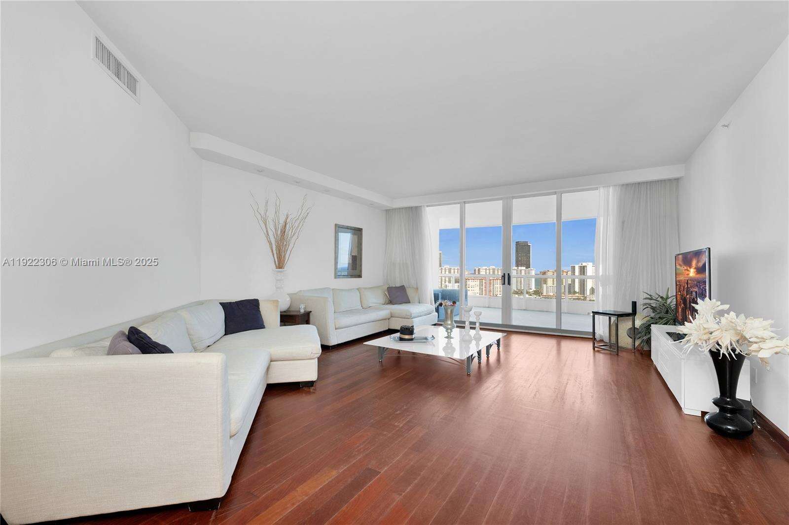 ATLANTIC III AT THE POINT - 21050 Point Pl, Aventura, FL 33180 | Picture 13