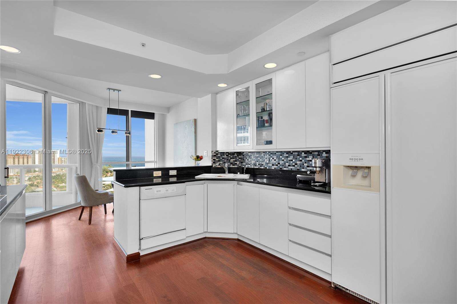 ATLANTIC III AT THE POINT - 21050 Point Pl, Aventura, FL 33180 | Picture 14