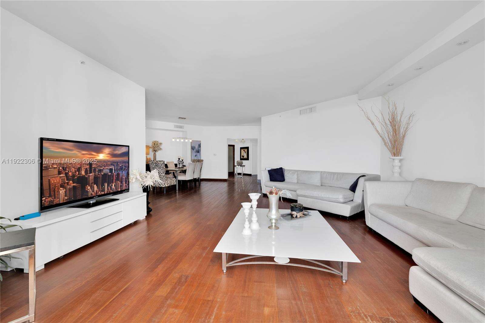 ATLANTIC III AT THE POINT - 21050 Point Pl, Aventura, FL 33180 | Picture 18