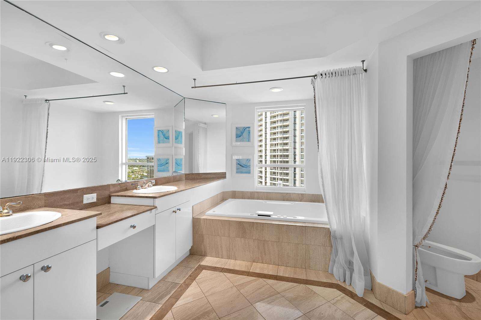 ATLANTIC III AT THE POINT - 21050 Point Pl, Aventura, FL 33180 | Picture 23