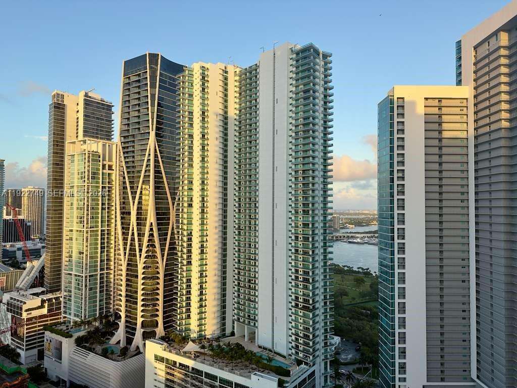 PARAMOUNT MIAMI WORLDCENTER - 851 1 Ave, Miami, FL 33132 | Picture 21