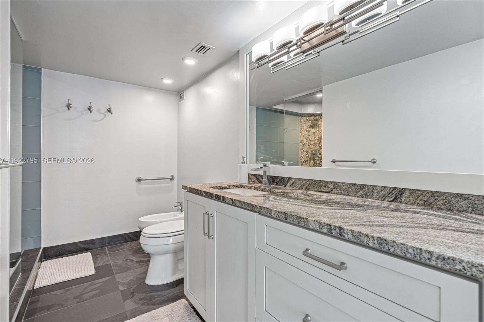 Brickell Place at 1865 Brickell Ave, Miami, FL 33129 - For Sale photo 25