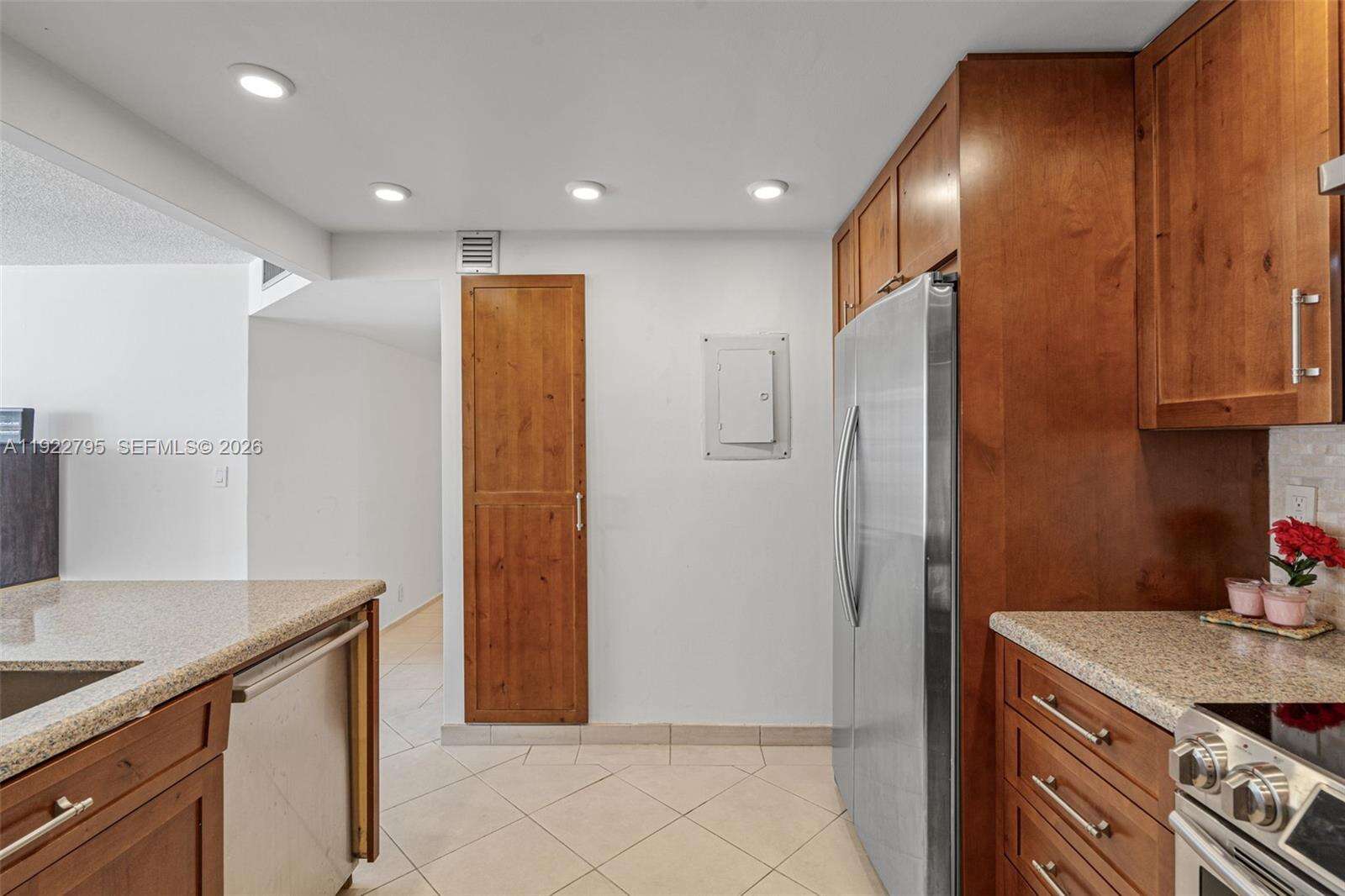 Brickell Place at 1865 Brickell Ave, Miami, FL 33129 - For Sale photo 10