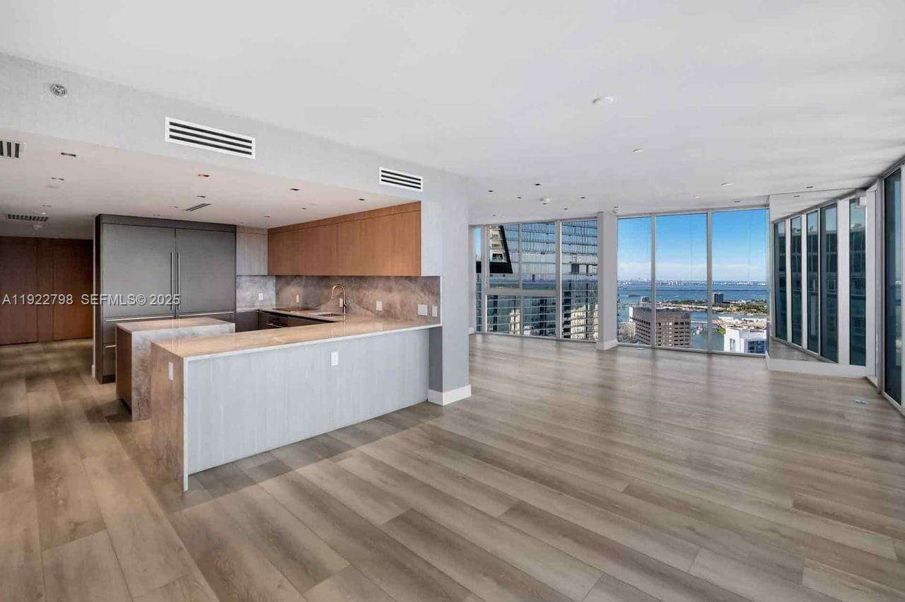 ICONBRICKELL CONDO NO 1 - 465 Brickell Ave, Miami, FL 33131 | Picture 30
