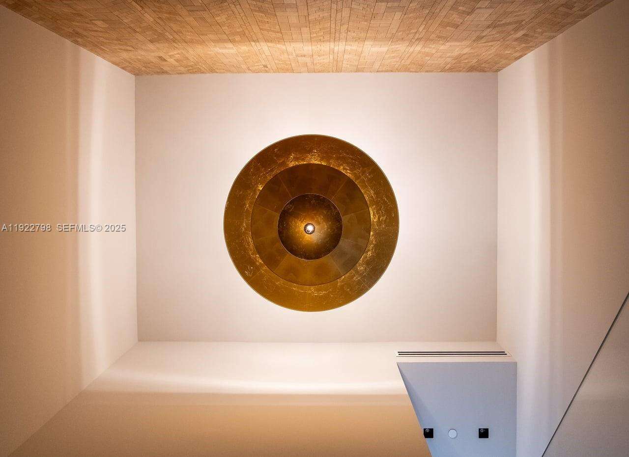 ICONBRICKELL CONDO NO 1 - 465 Brickell Ave, Miami, FL 33131 | Picture 6