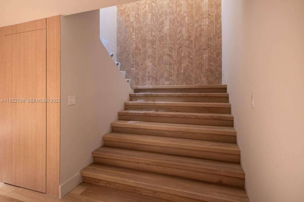 ICONBRICKELL CONDO NO 1 - 465 Brickell Ave, Miami, FL 33131 | Picture 7