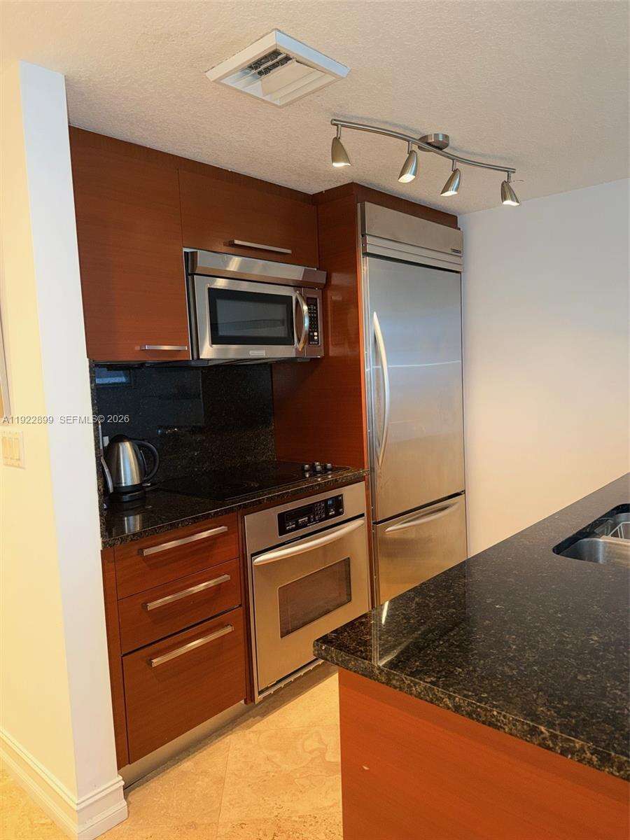 The Beach Club Three at 1800 Ocean Dr, Hallandale Beach, FL 33009 - For Sale photo 15