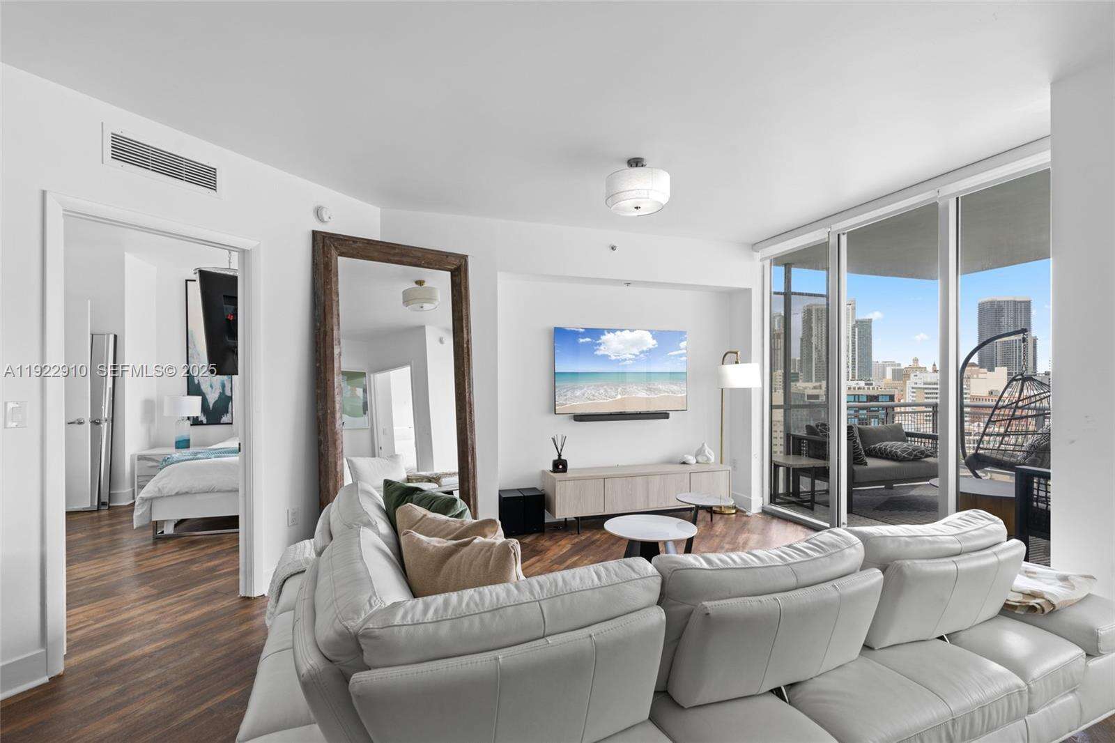 Wind By Neo at 350 Miami Ave, Miami, FL 33130 - For Sale photo 12