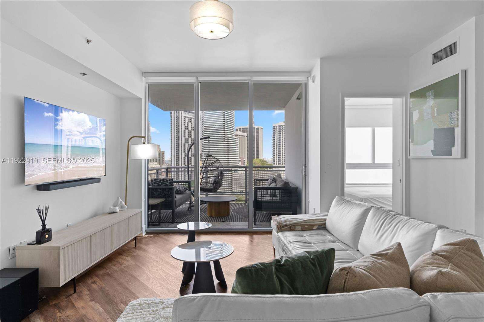 Wind By Neo at 350 Miami Ave, Miami, FL 33130 - For Sale photo 14