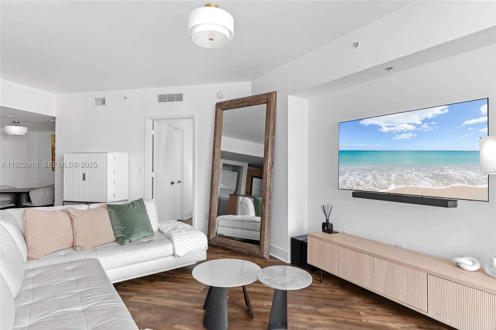 Wind By Neo at 350 Miami Ave, Miami, FL 33130 - For Sale photo 16