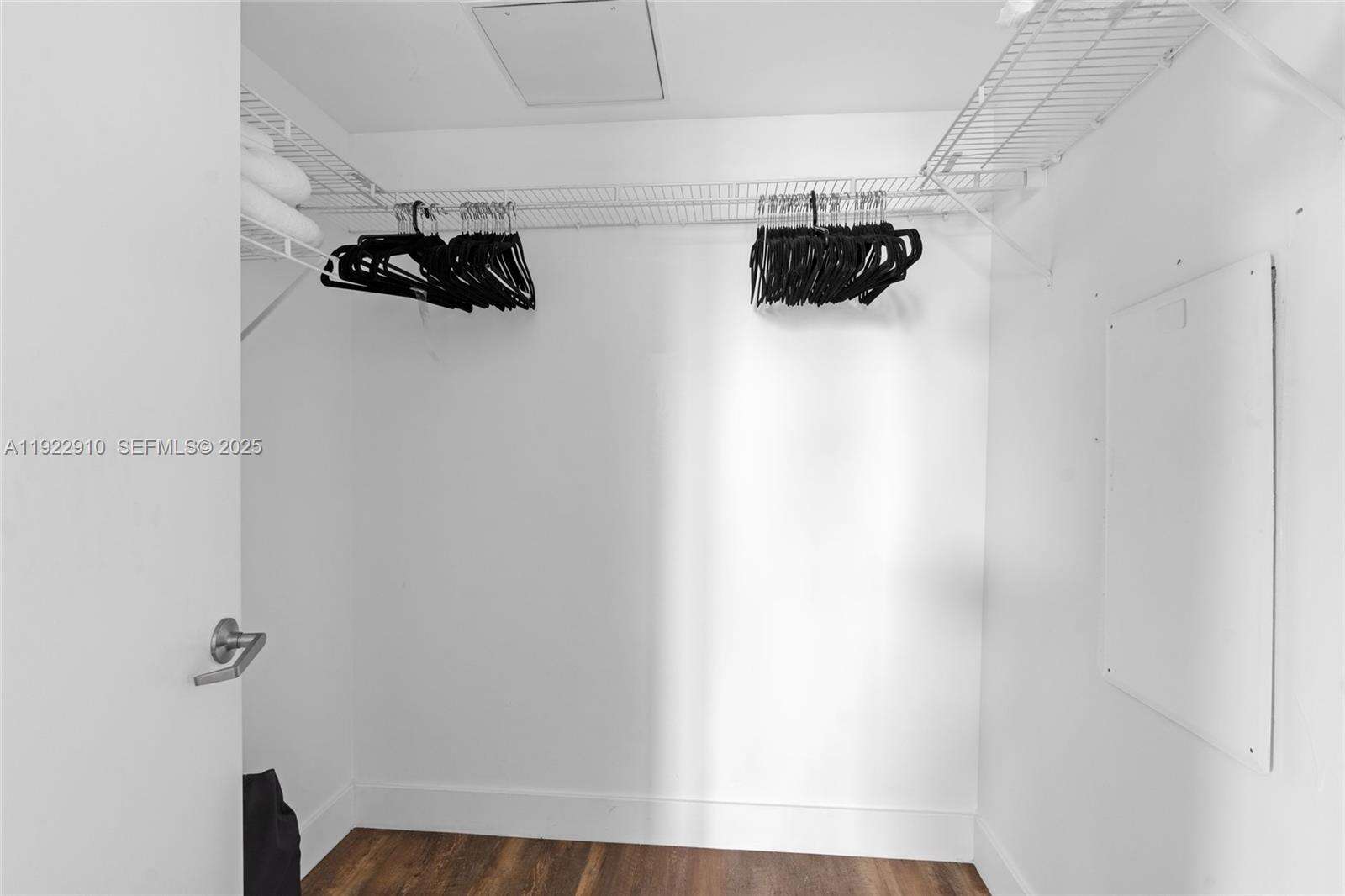Wind By Neo at 350 Miami Ave, Miami, FL 33130 - For Sale photo 24