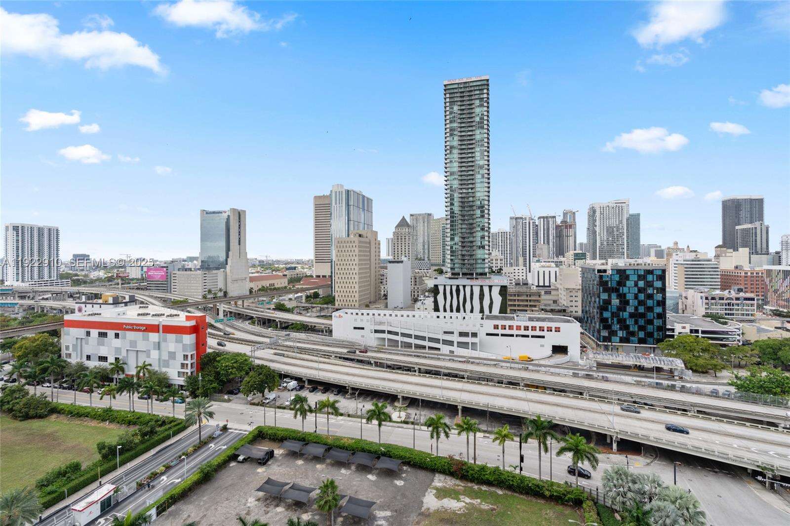 Wind By Neo at 350 Miami Ave, Miami, FL 33130 - For Sale photo 27