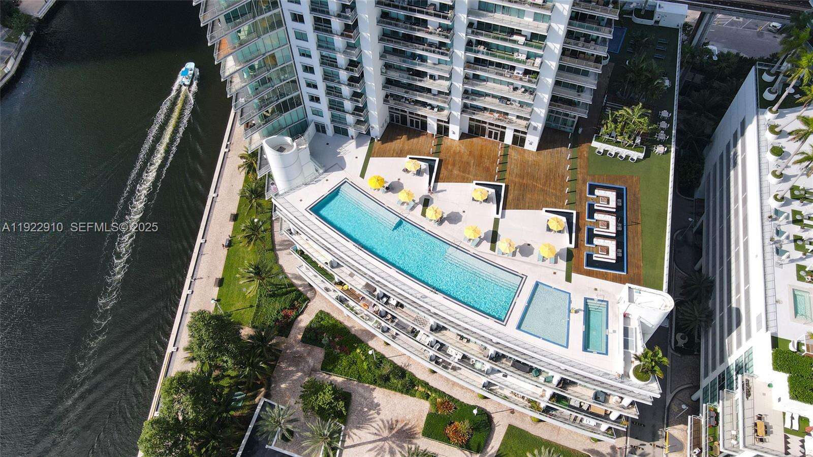 Wind By Neo at 350 Miami Ave, Miami, FL 33130 - For Sale photo 34