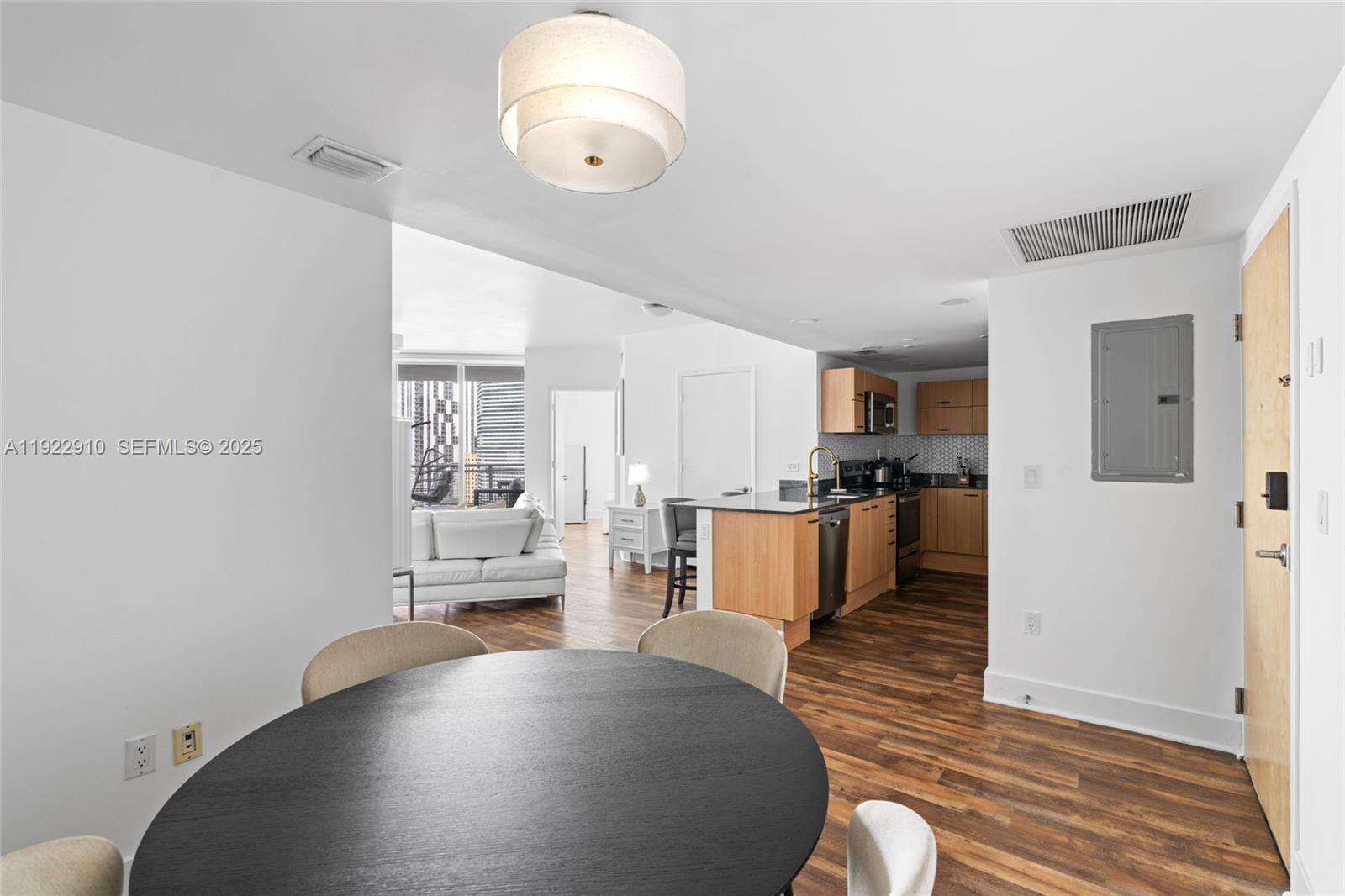 Wind By Neo at 350 Miami Ave, Miami, FL 33130 - For Sale photo 7