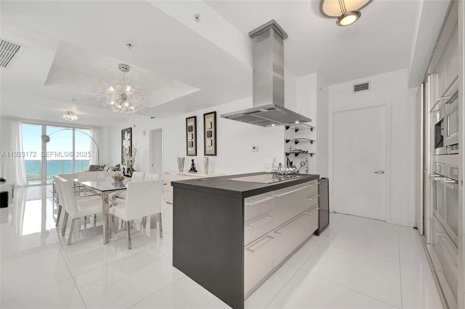 Trump Royale at 18201 Collins Ave, Sunny Isles Beach, FL 33160 - For Sale photo 5