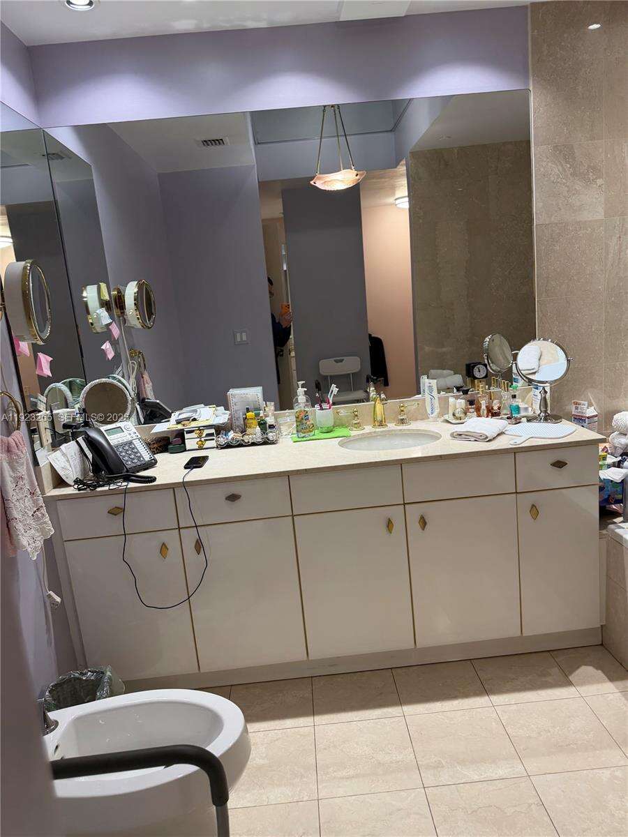 THE PALACE AT BAL HARBOUR - 10101 Collins Ave, Bal Harbour, FL 33154 | Picture 24