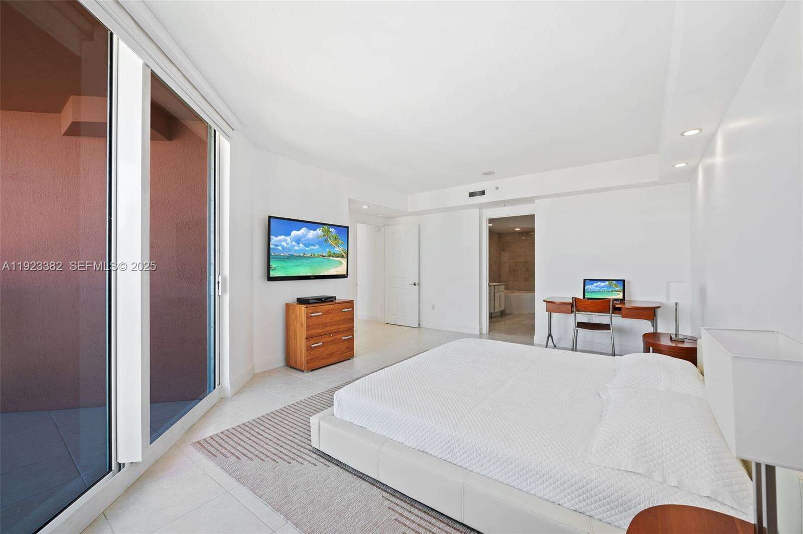 Hidden Bay at 3370 Hidden Bay Dr, Aventura, FL 33180 - For Sale photo 21