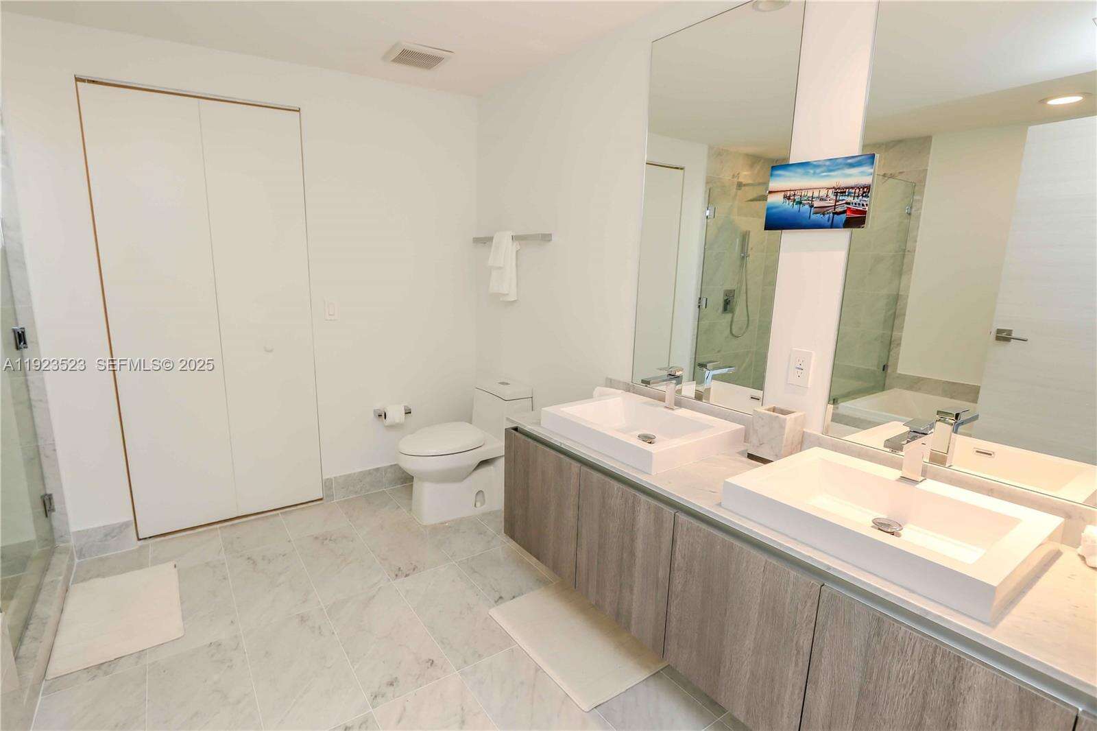 Sls Lux at 801 Miami Ave, Miami, FL 33130 - For Sale photo 20