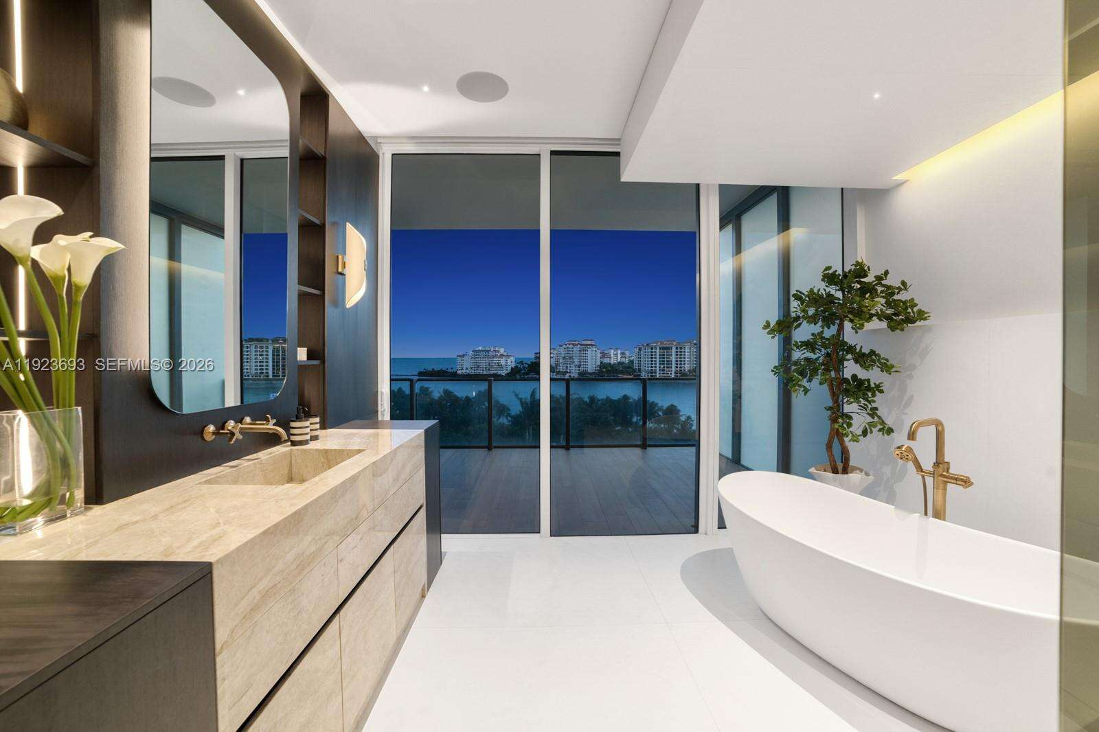 APOGEE - 800 Pointe Dr, Miami Beach, FL 33139 | Picture 42