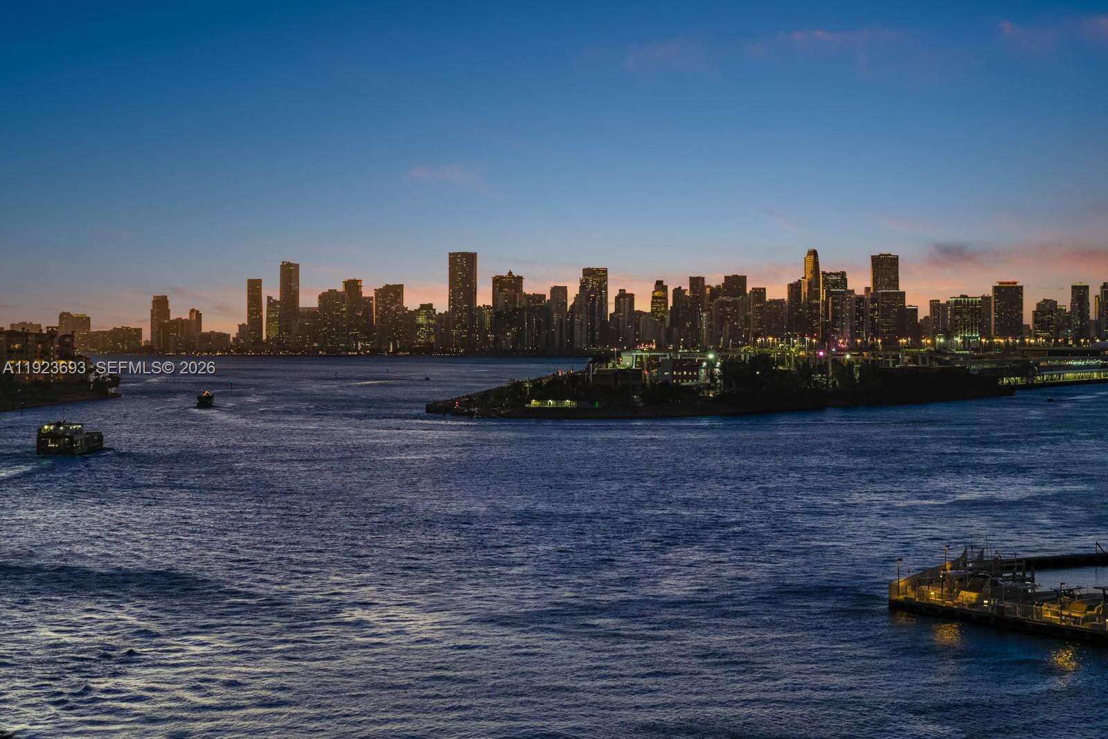 APOGEE - 800 Pointe Dr, Miami Beach, FL 33139 | Picture 43