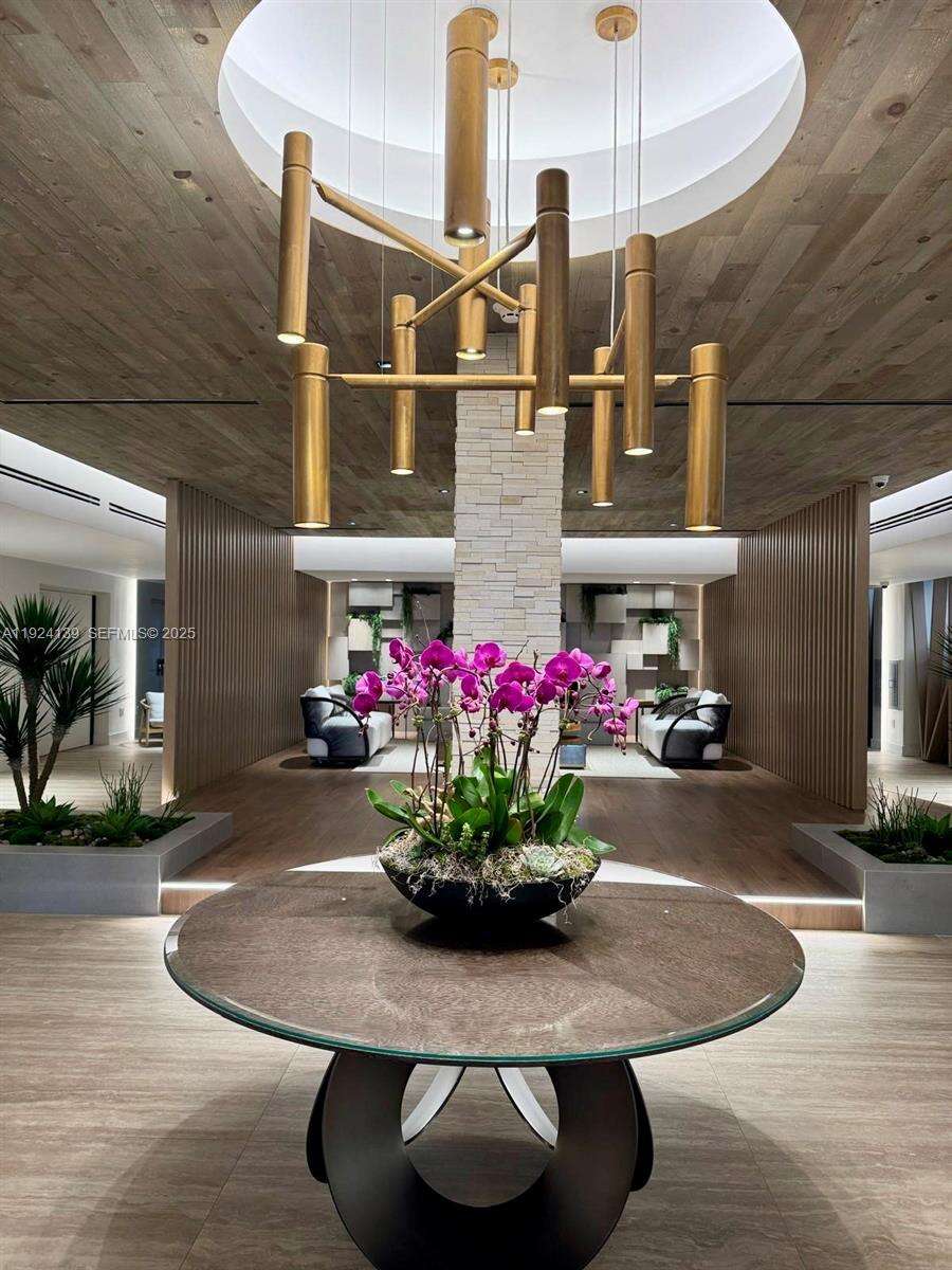 Roney Palace at 2301 Collins Ave, Miami Beach, FL 33139 - For Sale photo 16