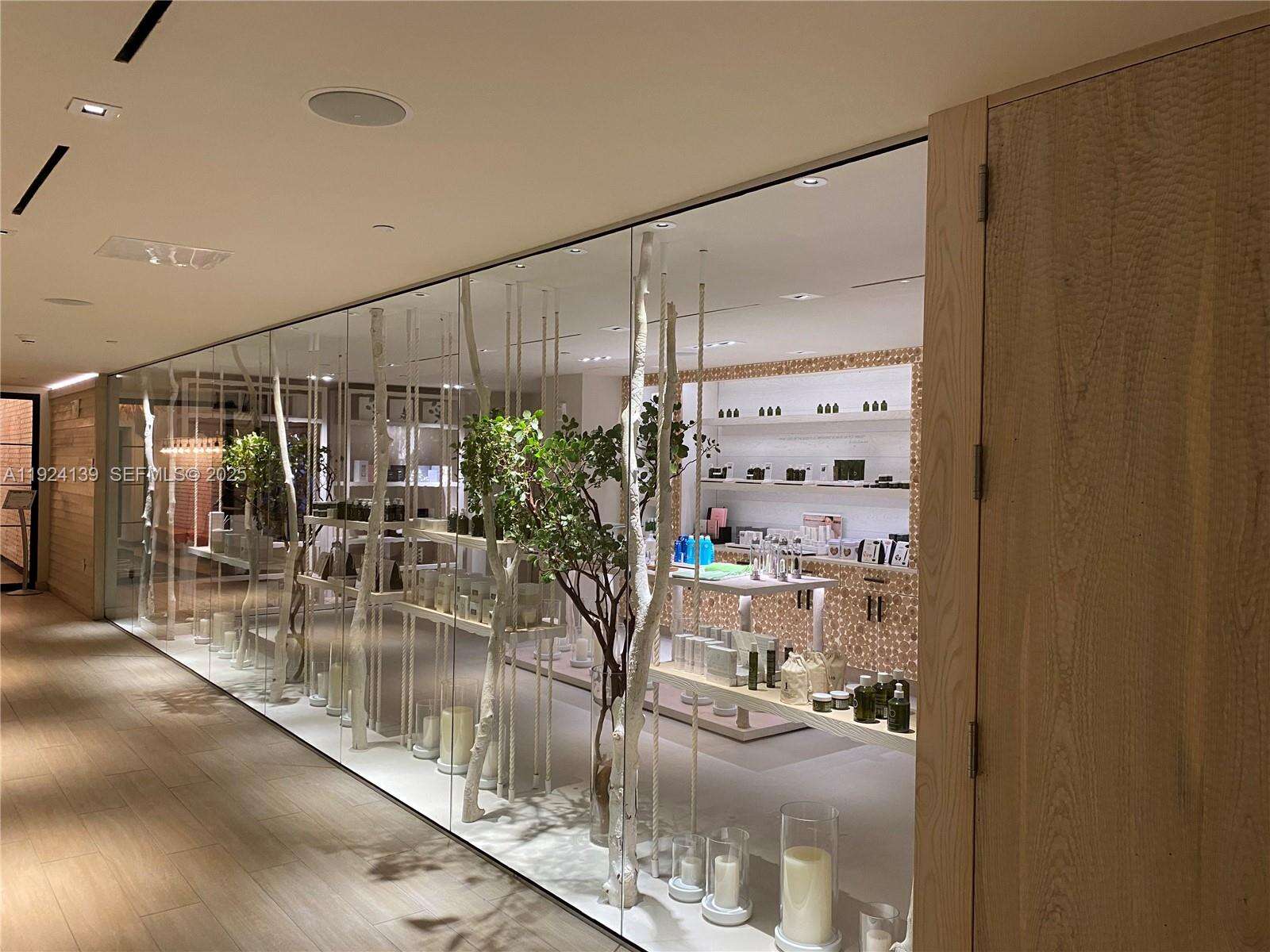 Roney Palace at 2301 Collins Ave, Miami Beach, FL 33139 - For Sale photo 26