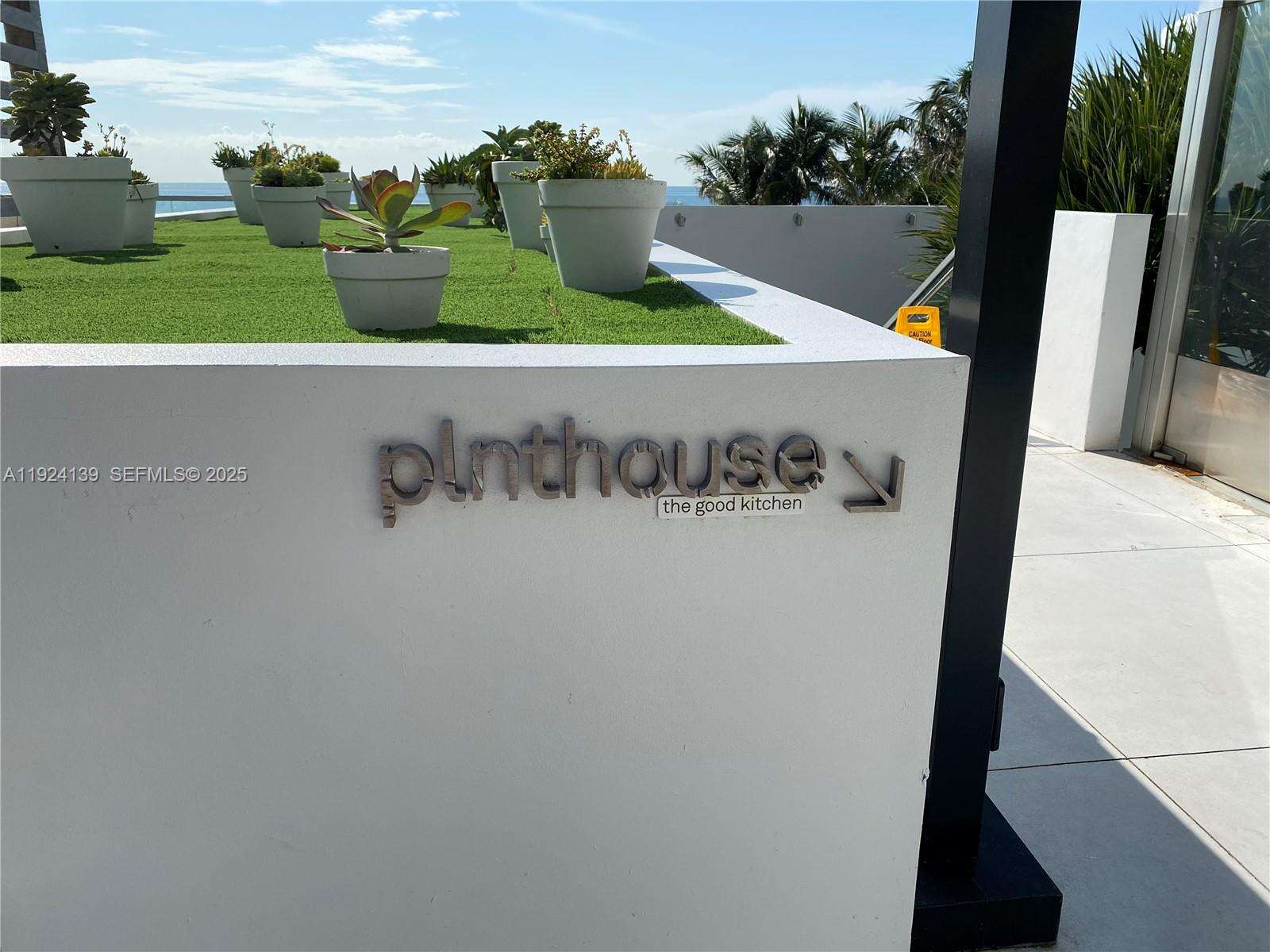 Roney Palace at 2301 Collins Ave, Miami Beach, FL 33139 - For Sale photo 30